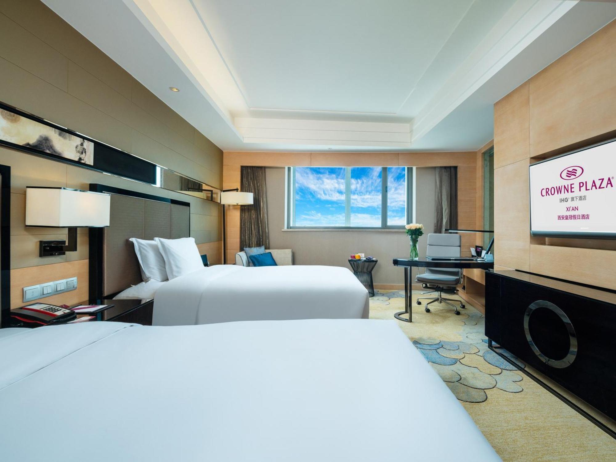 Отель Crowne Plaza Xi'An By Ihg Экстерьер фото