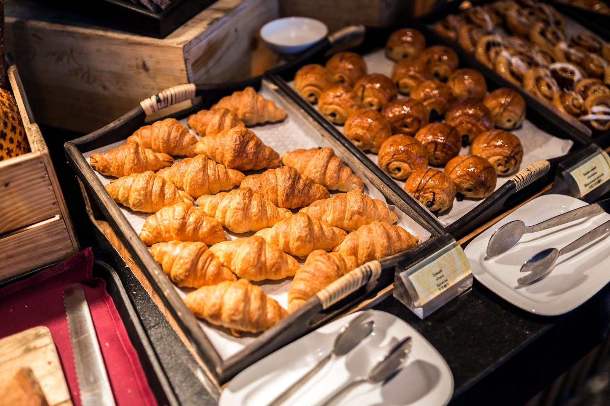 Отель Crowne Plaza Xi'An By Ihg Экстерьер фото
