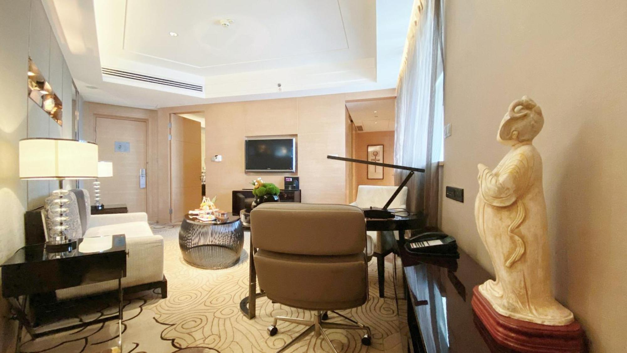 Отель Crowne Plaza Xi'An By Ihg Экстерьер фото