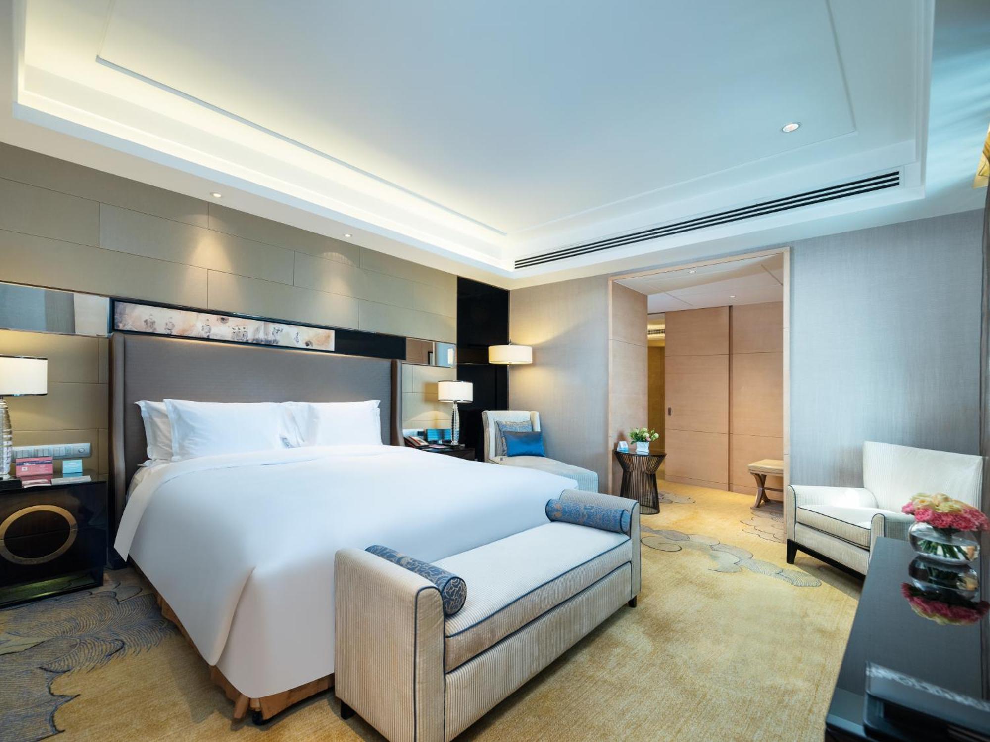 Отель Crowne Plaza Xi'An By Ihg Экстерьер фото